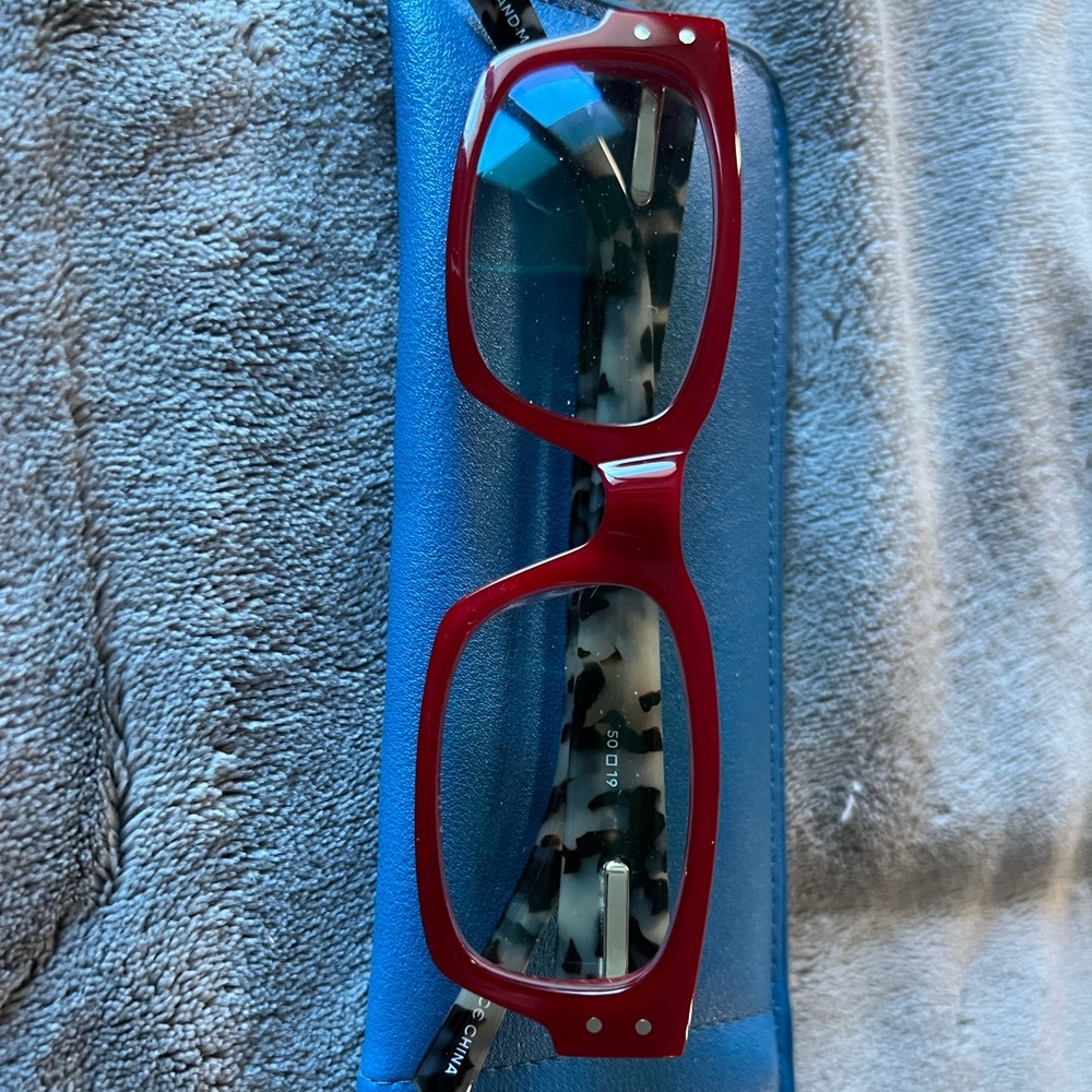 EYEBOBS Peckerhead EUC 1.0 with Eyebobs Case